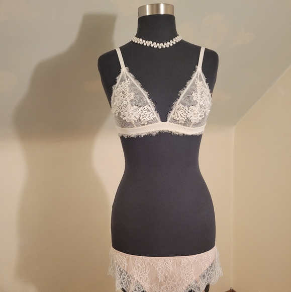 Lingerie Set Size M - Picture 1 of 12